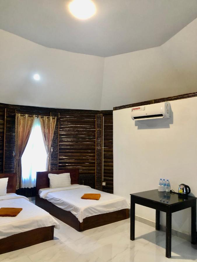 M'Pay Bay Guesthouse Koh Rong Sanloem Dış mekan fotoğraf