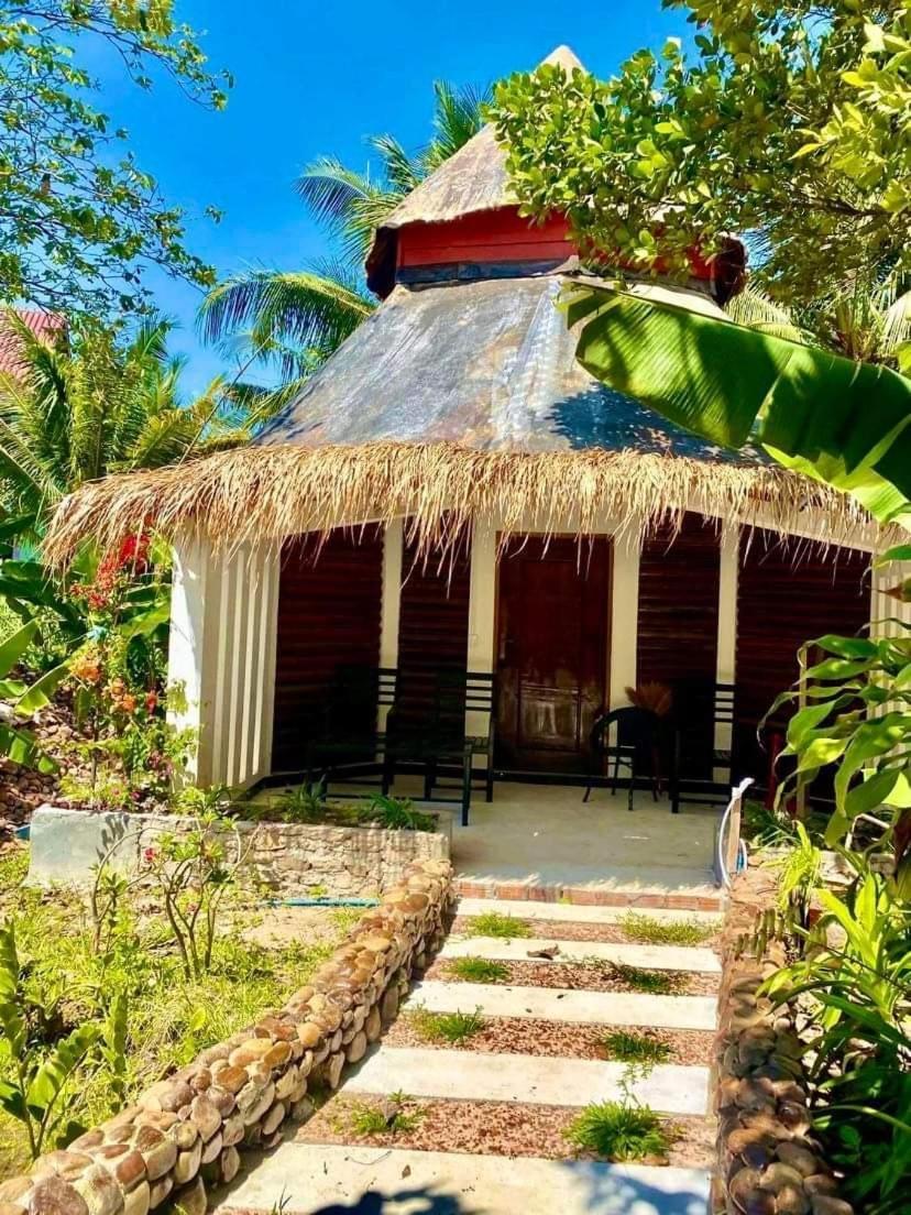 M'Pay Bay Guesthouse Koh Rong Sanloem Dış mekan fotoğraf