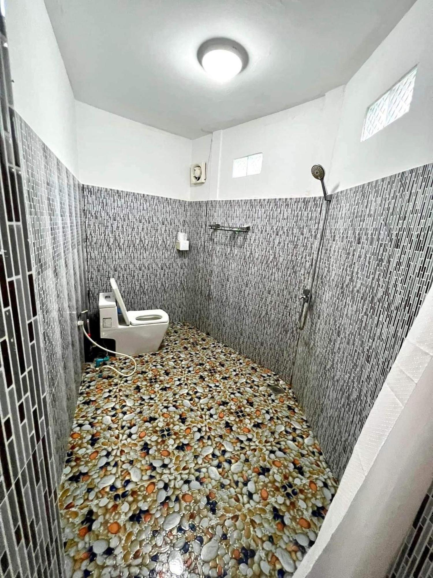 M'Pay Bay Guesthouse Koh Rong Sanloem Dış mekan fotoğraf