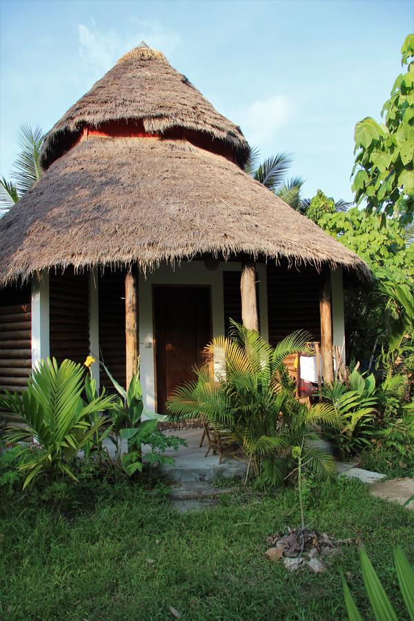 M'Pay Bay Guesthouse Koh Rong Sanloem Dış mekan fotoğraf